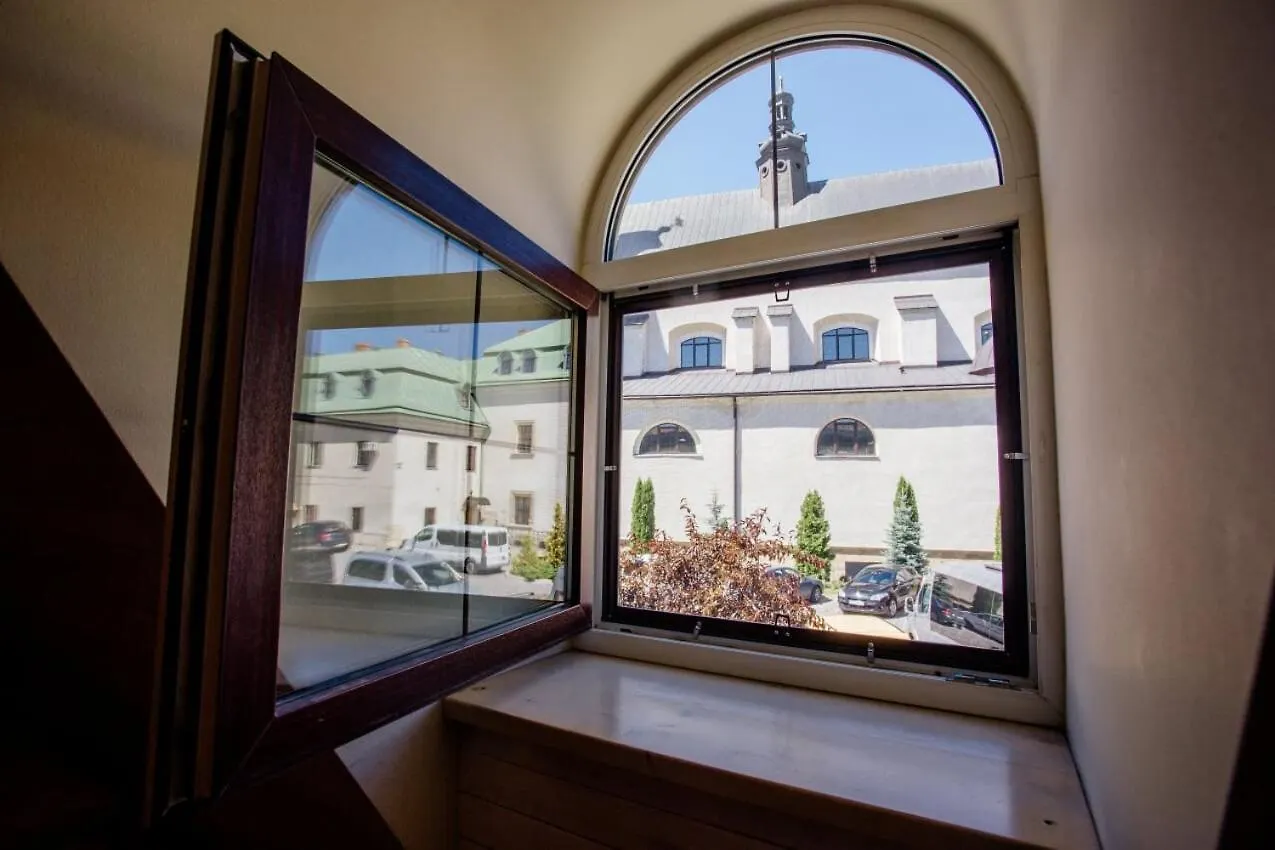 Guest House 