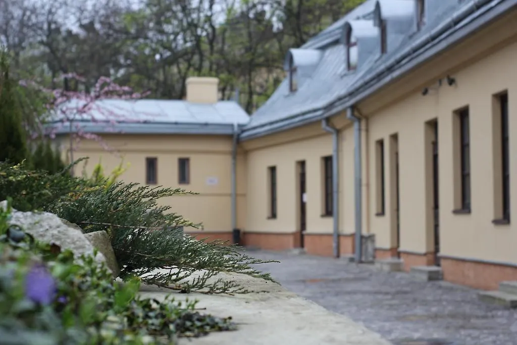 Guest House 